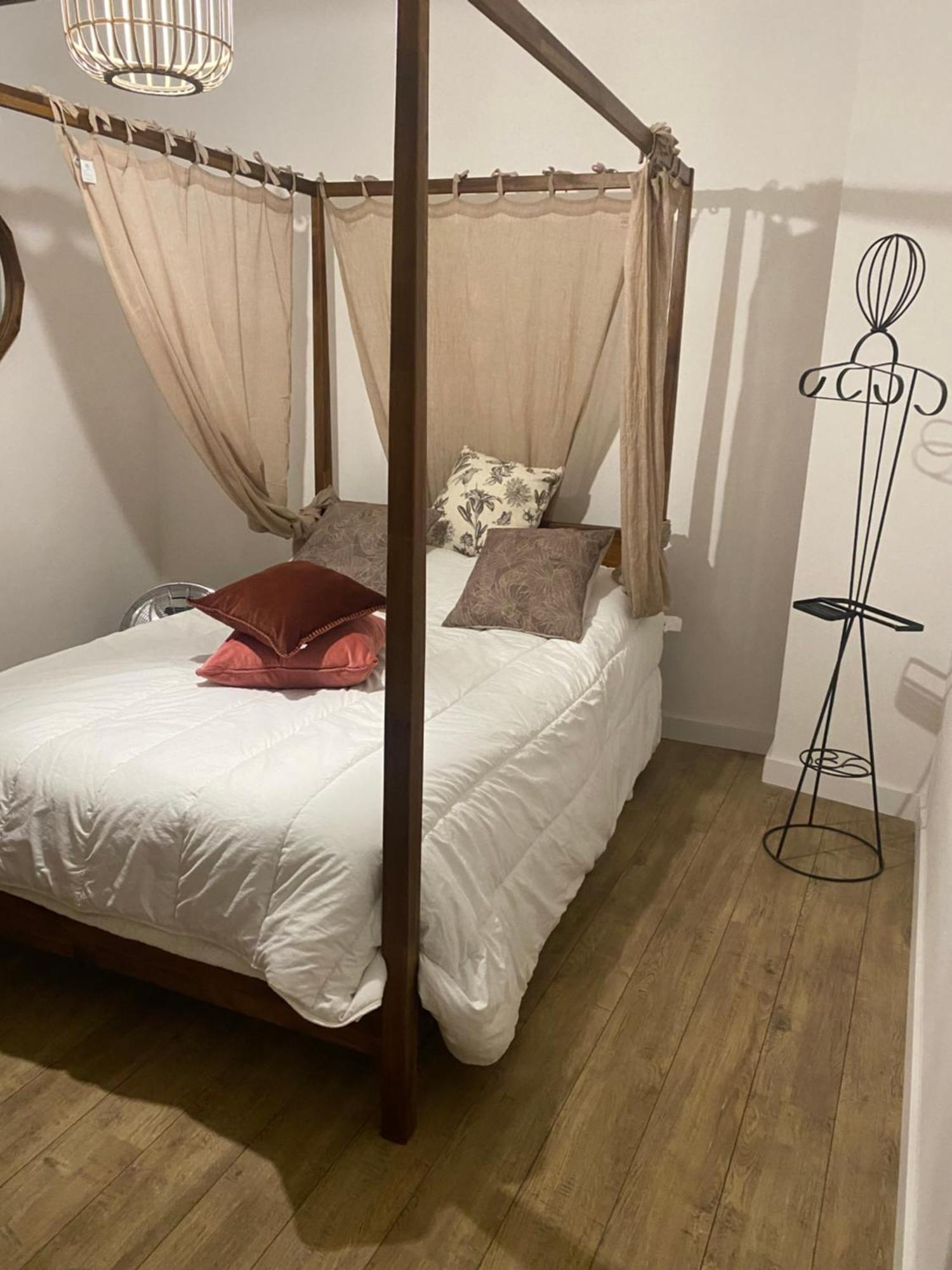 Bel Appartement En Plein Coeur De Carpentras Bagian luar foto